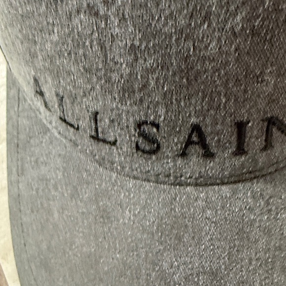 All Saints Dark Charcoal Baseball Cap with Subtle Logo
In black ..new..men’s - Picture 6 of 6